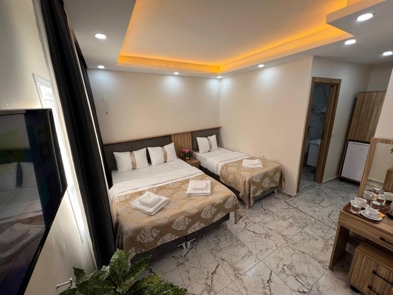 Hotel By Historia Provincia di Provincia di Istanbul Esterno foto